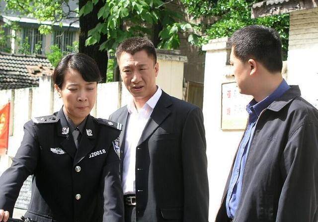 《半路夫妻》配角现状:张嘉译,张少华迎事业巅峰,她却荧屏绝唱_剧中