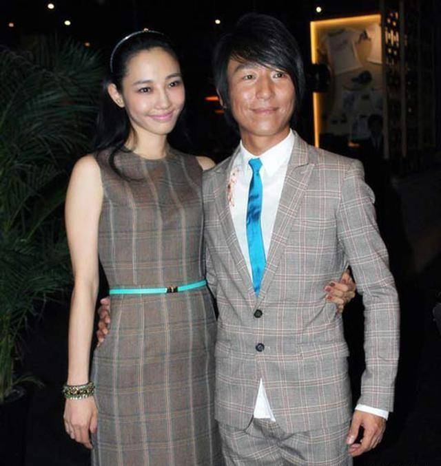 2017年白百何被拍到和小鲜肉男模张爱朋同游国外,举止亲昵,遭认定不