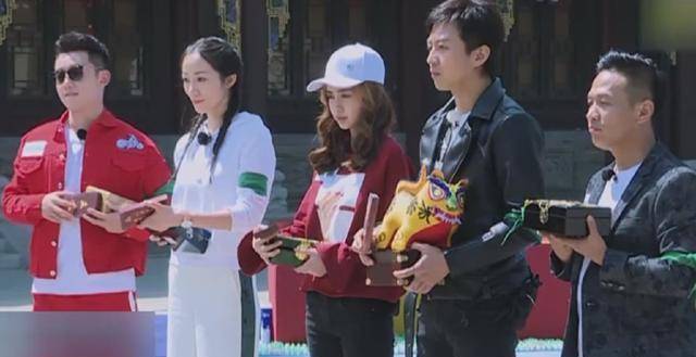 《奔跑吧》迎来韩雪和张韶涵,颜值一目了然,杨颖差她们太多?