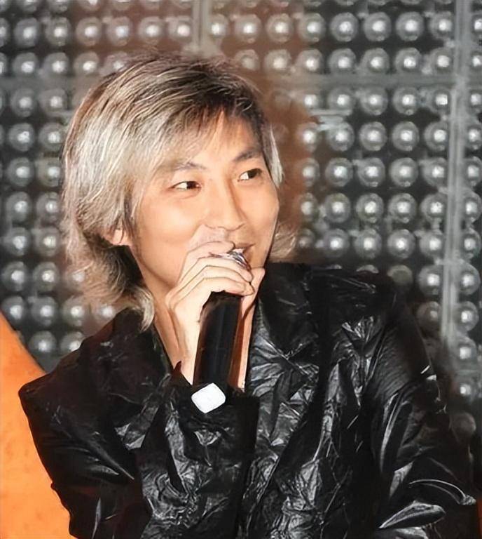 却被伴舞砍伤缝130针,毁容后沦落去卖马桶_陈少华_刘梦琪_弟弟