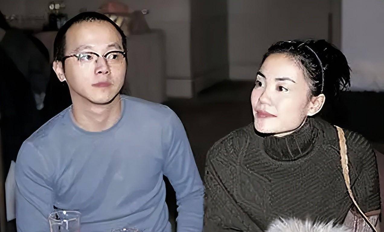 王菲和高原的女儿,同样是窦唯的基因,差距也太大了_音乐_事业_窦佳