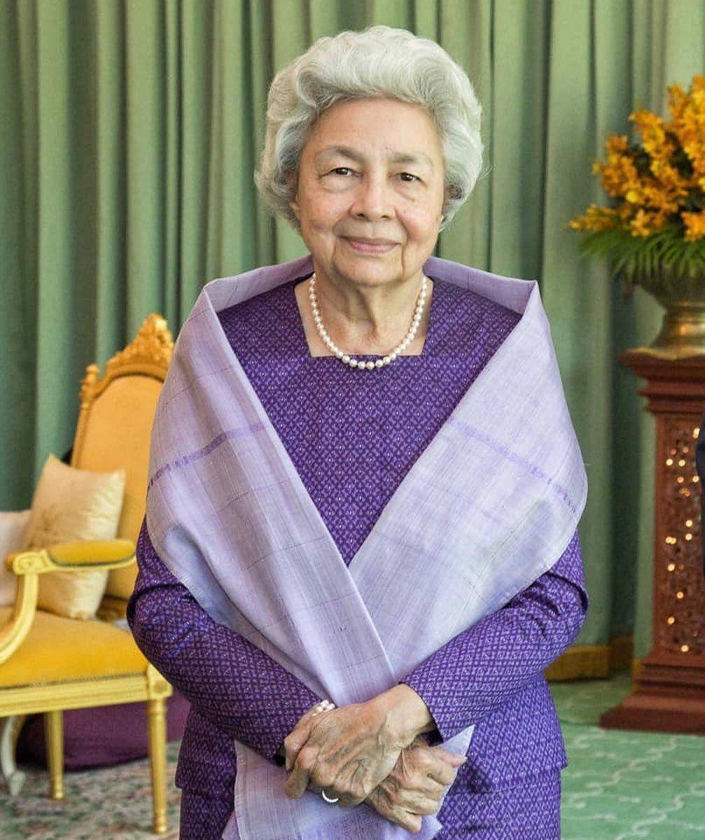 86岁柬埔寨太后新年后首次来中国!