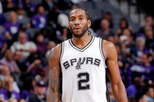 由于年龄和打法问题,伦纳德本赛季减轻了不少体重,他也从巅峰时期的