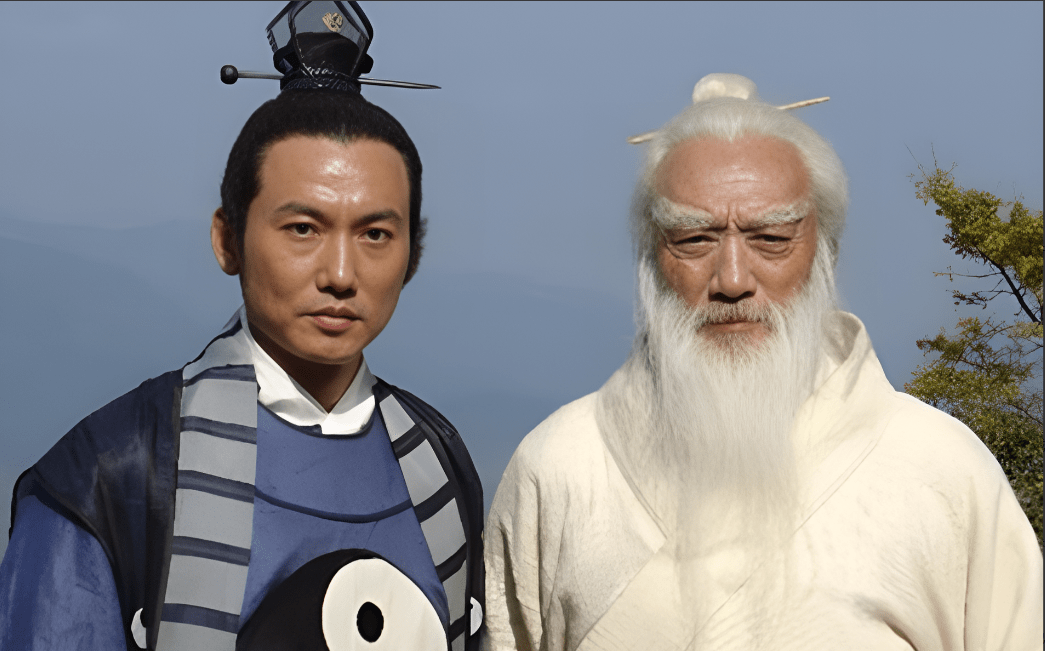 那么,到底是什么使张三丰最终选择俞莲舟为武当掌门的最佳人选?