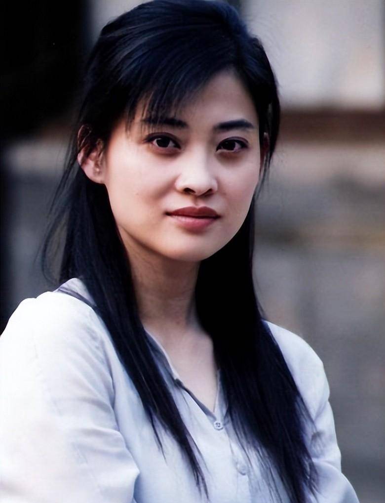 王艳憔悴成"老太太",刘敏涛法令纹重,女星断崖式衰老好明显_董璇_状态