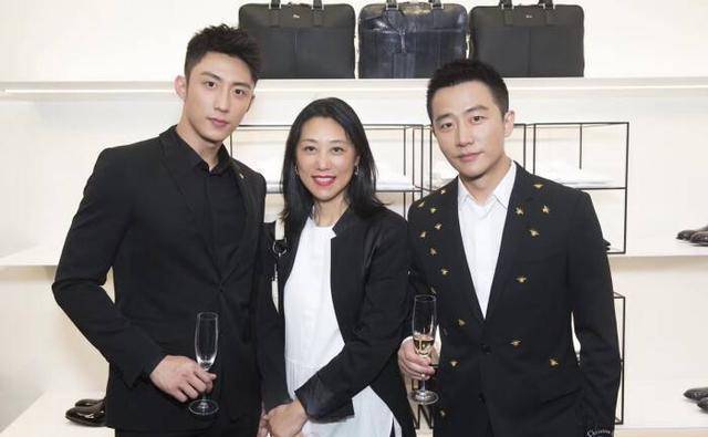 和何炅,黄明昊录制真人秀_少年_节目_金晨