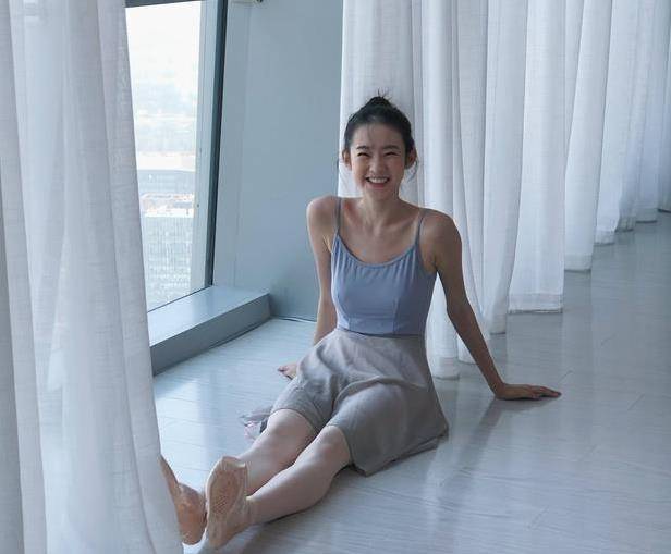 张艺凡的唱跳和创作都不是强项,怎么和别人去比,鹿晗宣布下次公演,是