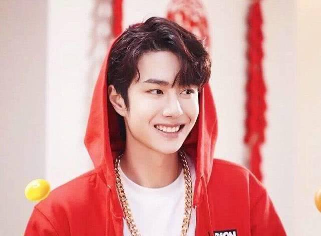 c:王一博必追d:鹿晗邓超陈赫郑恺李晨王祖蓝baby全都回来吧!