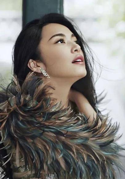 大嘴美女姚晨,笑得激情,张扬而又无所顾忌,简直是肆无忌惮_气质_笑容