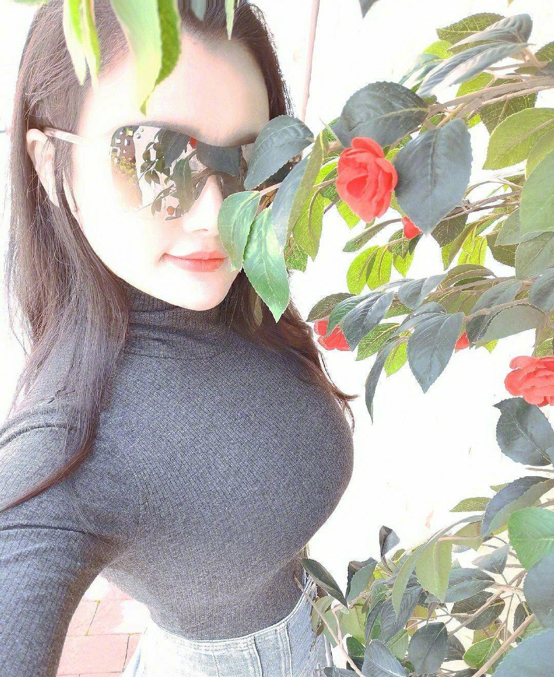 展现逆天水蛇腰,吉娜碰到对手了_邹市明_时候_好身材