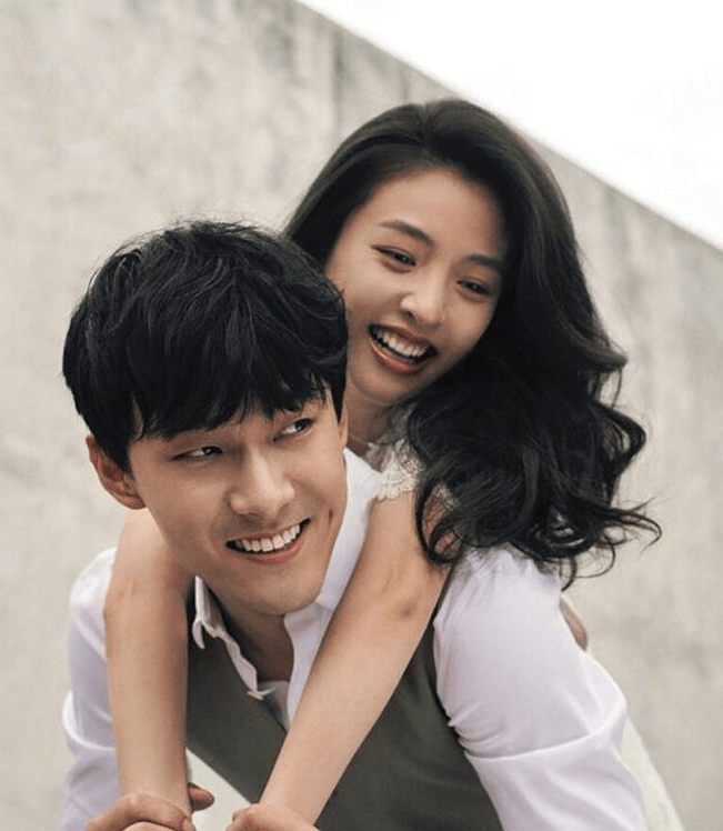 吴倩张雨剑离婚后首合体!带女儿游迪士尼,4岁女儿漂亮又灵气!