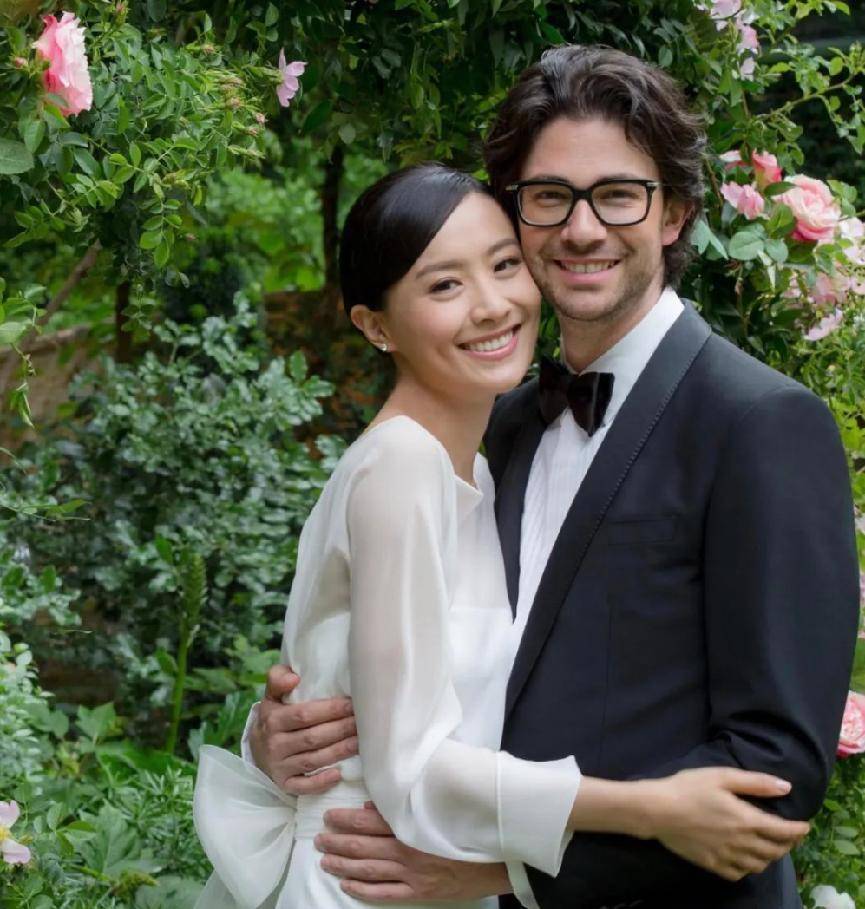 前妯娌讽刺没家教,她踢开13亿豪门重启人生,如今"杀疯"好莱坞_陈法拉