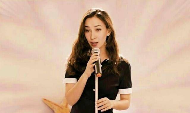 《李茶的姑妈》沈腾变绿叶捧新人,卢靖姗首次挑战喜剧比基尼出镜_电影