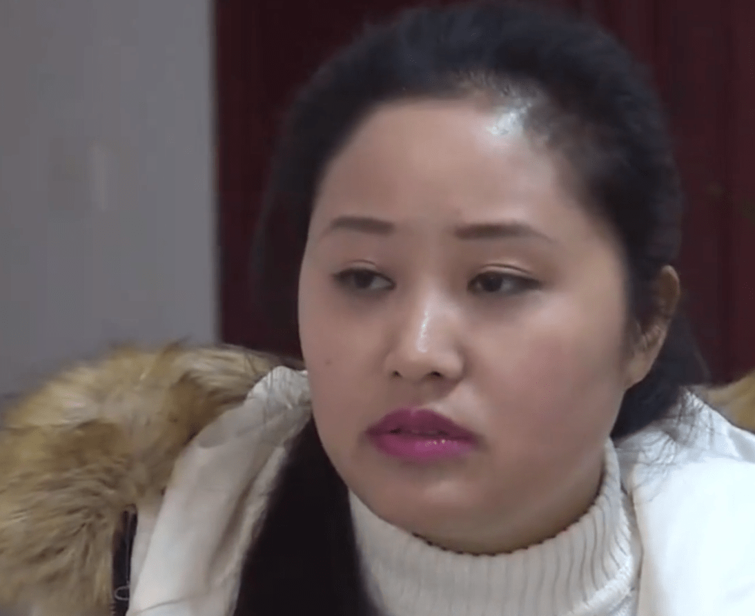 陈倩文听到冷哼一声,她亲眼看到他们昨天还在一起.