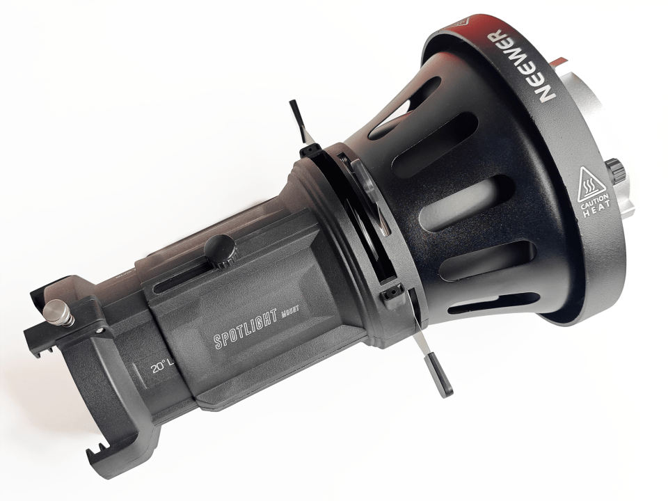 喜欢摄影一定要整一个纽尔聚光筒,有了它我们就可以随意雕刻光线,速出大片!