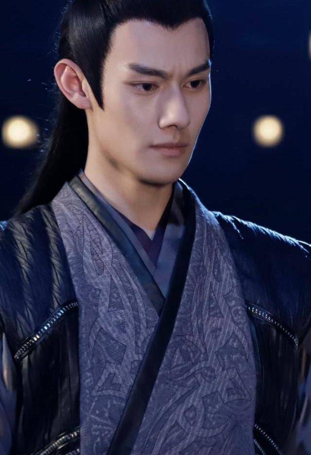 作为新晋演员,汪卓成的表演技巧和演绎功底备受瞩目.