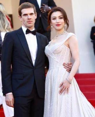 与刘翔闪婚闪离,因"裤裆藏雷"被嘲讽,如今葛天过得怎样呢?