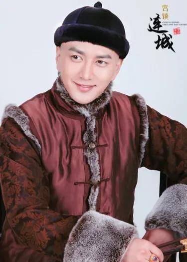 里的聂小严;不仅袁姗姗受其"提携",与她私交甚好的王仁君也因其得到了