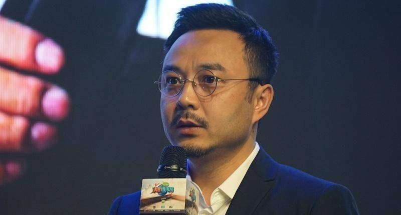 曾是湖南台公认的"一哥",却被妻子怂恿跳槽,如今落魄成婚礼主持人