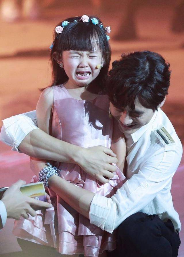 肖战崛起后,还有人记得那个满身煞气的百里屠苏吗_李易峰_转型_北京