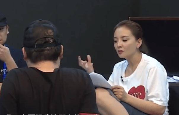曾在节目中惹哭张小斐,如今发博谈角色,观众却都不买账了_孙茜_网友