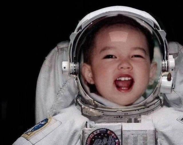 肖战粉丝神p图:魔幻现实主义!_背景_整体_大陆