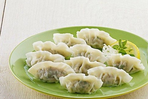 立冬就要吃饺子,但不要只用韭菜了,多加一味,鲜香嫩滑又营养(图7) 立冬就要吃饺子,但不要只用韭菜了,多加一味,鲜香嫩滑又营养(图7)