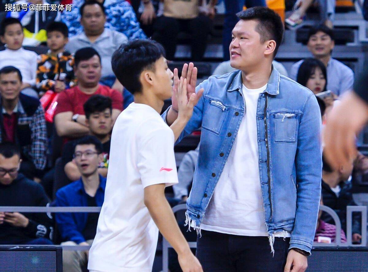 辽宁豪取8连胜,广东二问题凸显,徐静雨:换外援吧,别耽误周琦_防守