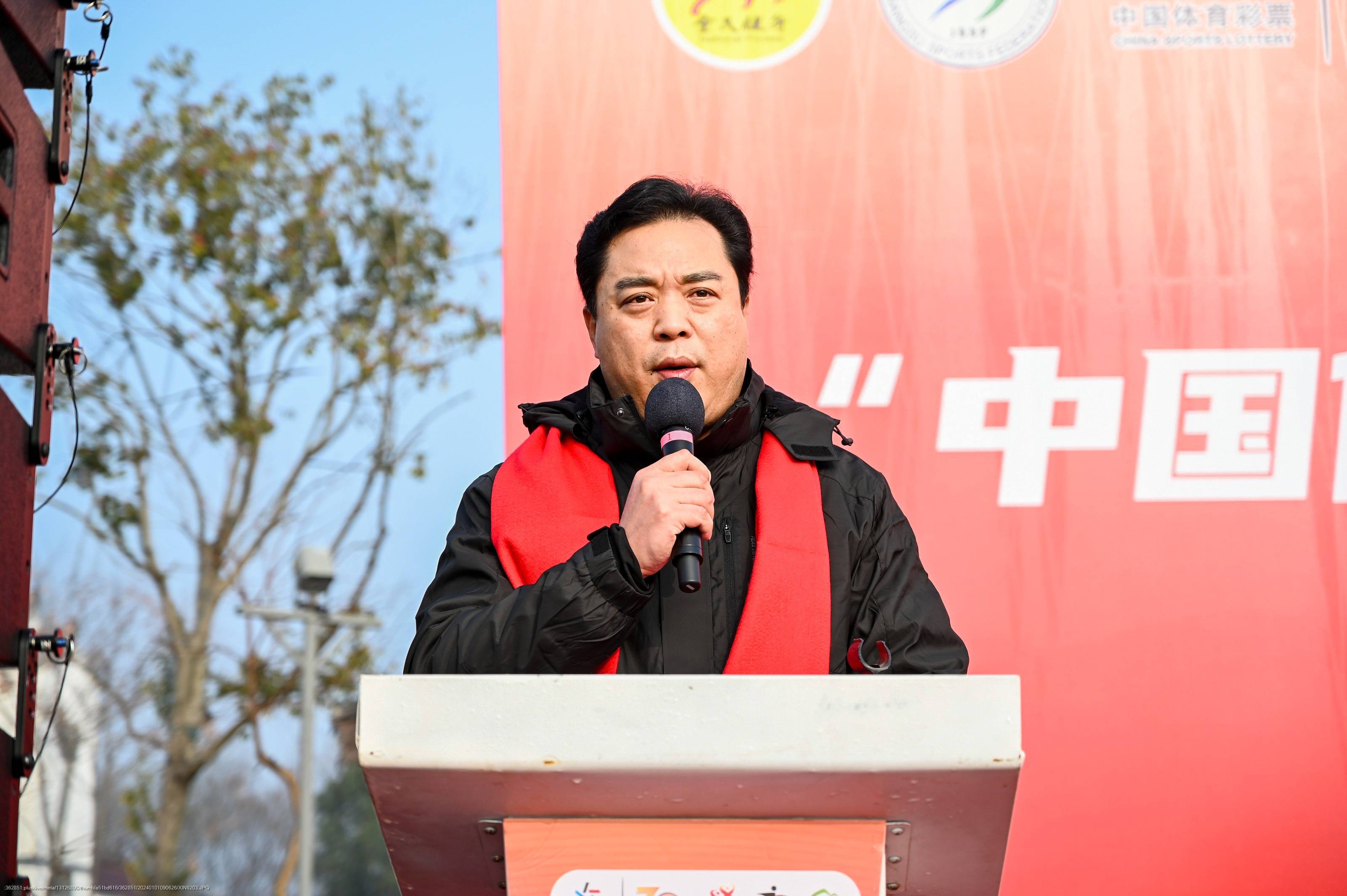 中心党总支书记,主任朱长河,金坛区领导胥亚伟,朱霞,叶琳等出席开幕式