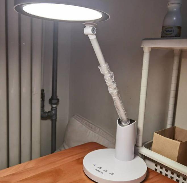 充电台灯有镇流器吗?揭秘护眼台灯工作原理