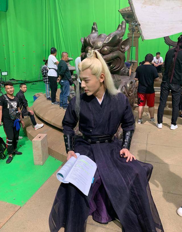 腾蛇戏外花絮曝光,这还是你喜欢的小可爱吗?_白澍_琉璃_网友