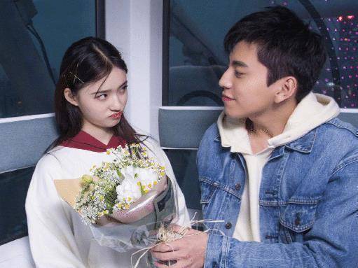 王大陆太"直男",节目中直问林允这种问题,网友:难怪没女朋友_小兄弟