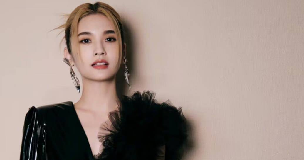 李荣浩发新春祝福,巧妙暗示杨丞琳恳求,聪明绕过祸端_演艺事业_妻子