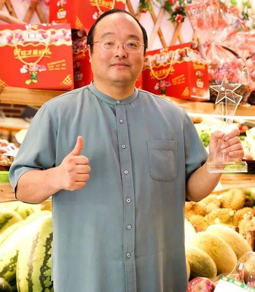 百果园成功登陆港交所成"水果连锁零售"第一股_余惠勇_深圳_门店