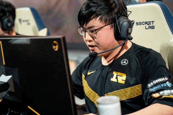 小狗加入rng之日 谁会没事去开团?_uzi