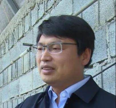 赣榆区厉庄镇党委书记 金耀:我们农科院原来的曹院长就到田间给他们