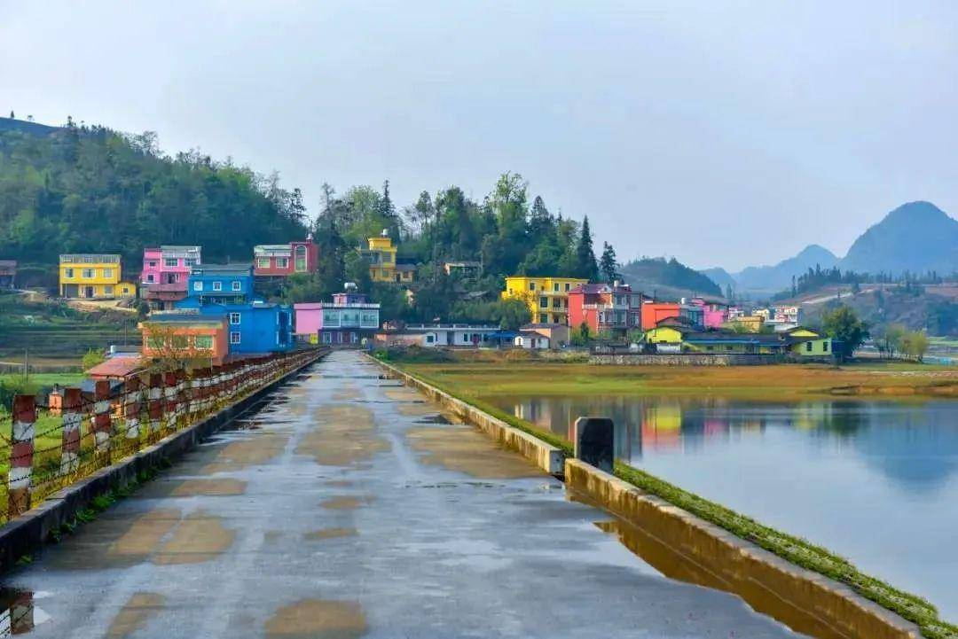 快去马关这个彩色村庄人少景还美
