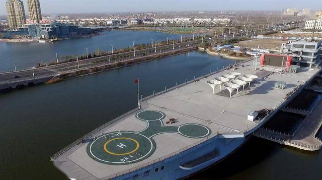 我们制造水泥航母遭各国嘲笑,用途曝光后,才知道有多么重要