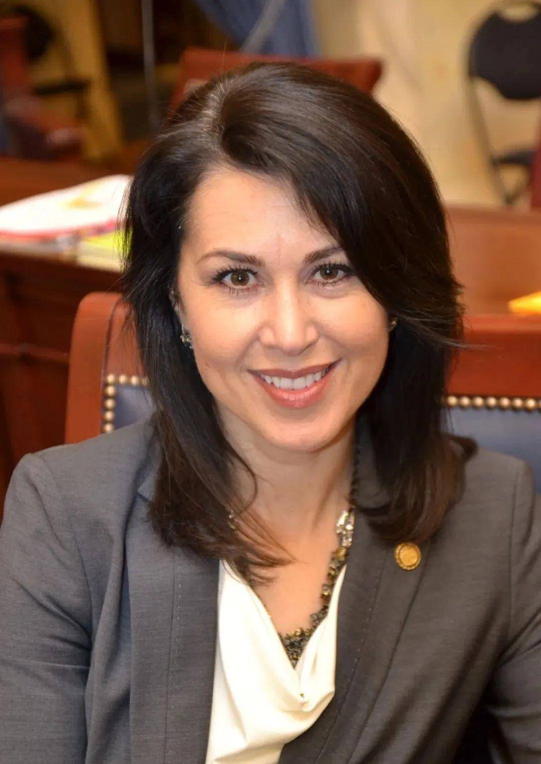 想多娶几个老婆交点钱就行美国到底怎么了