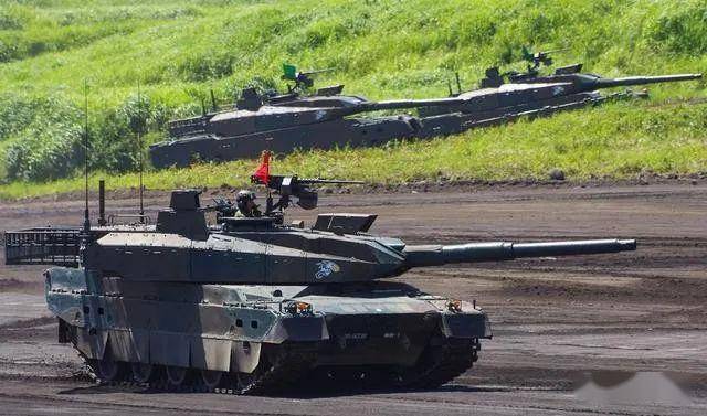 其目的是与另一辆较为现代的90式主战坦克互补,并取代严重过时的74式