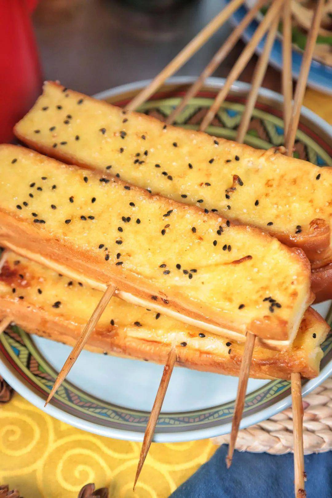 一木赛家的网红烤面包,几乎桌桌必点!