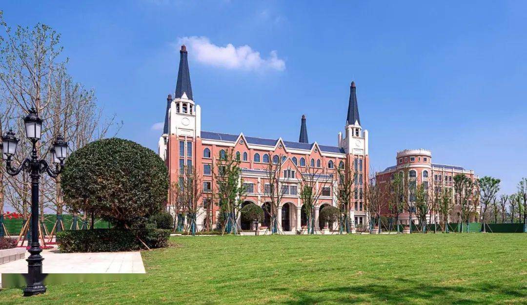 这个老师有点傻两天奔波近200公里开车2小时到学生家里家访
