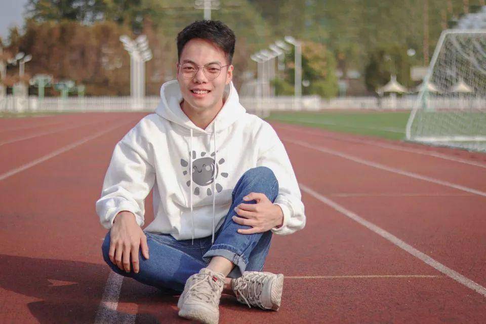 泽园主持人队执泽之手与泽偕老