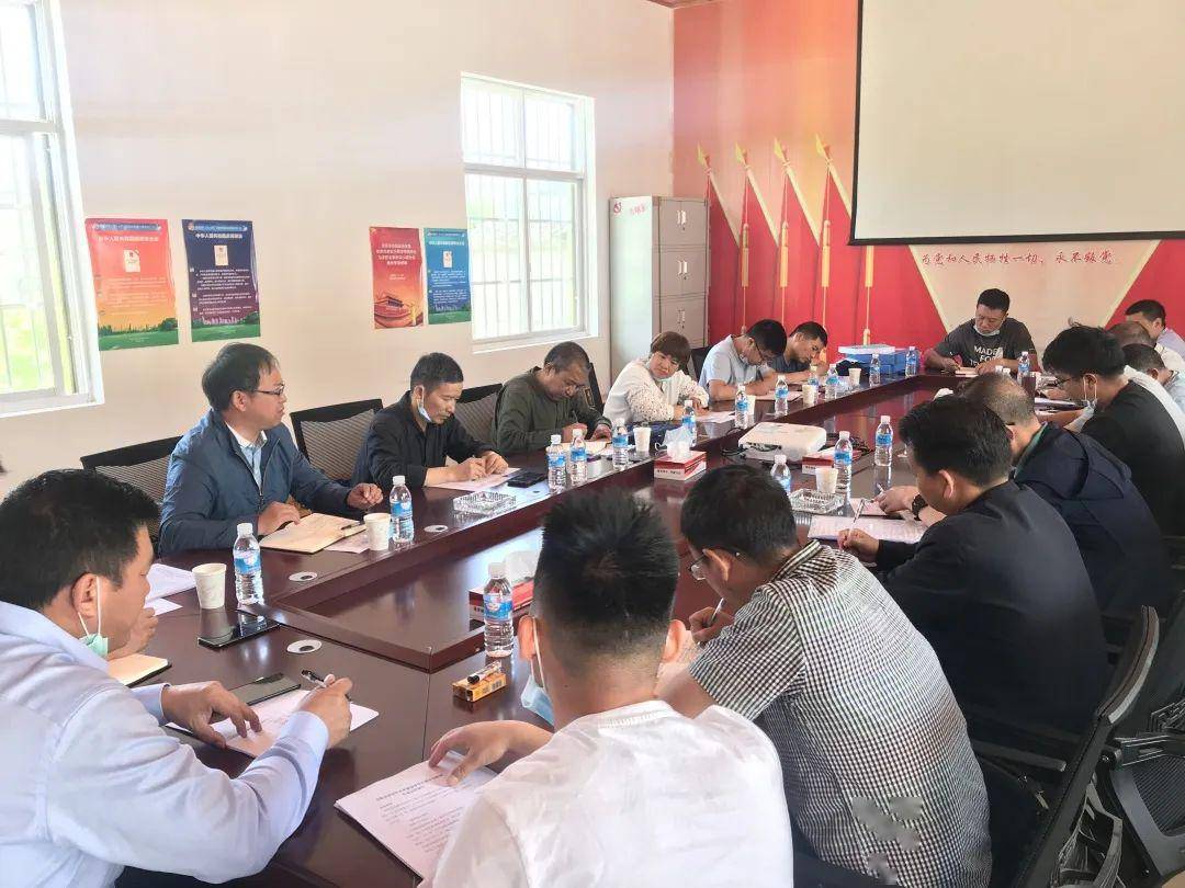 保山市水务局副局长张发高,龙陵县水务局局长黄正辉,施甸县水务局局长