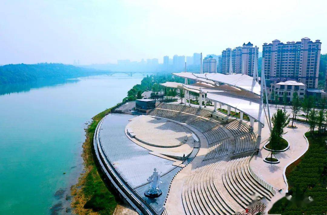 成渝城市滨江公园生活综合体武胜龙女湖旅游区