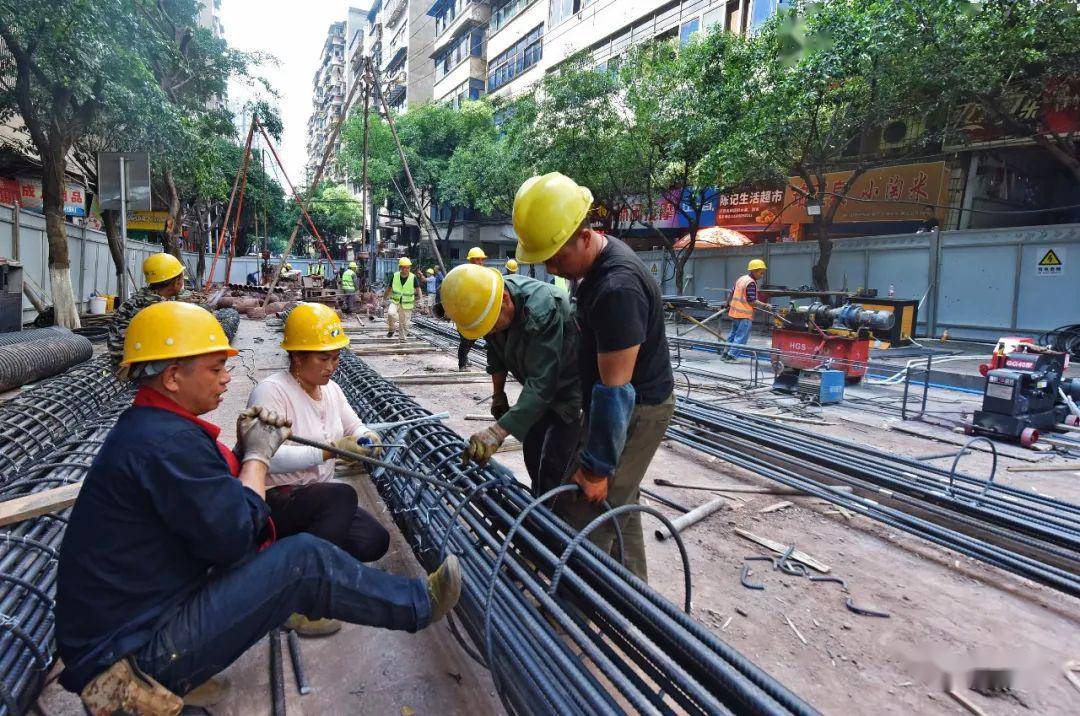 黎明路瓦缸寨路面因何塌陷整治工期多久