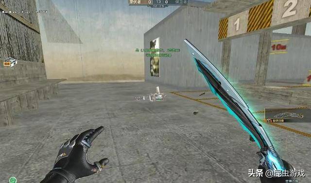 cf:近战神器克洛诺斯光剑体验服上线!全新雷神套装惊艳四座