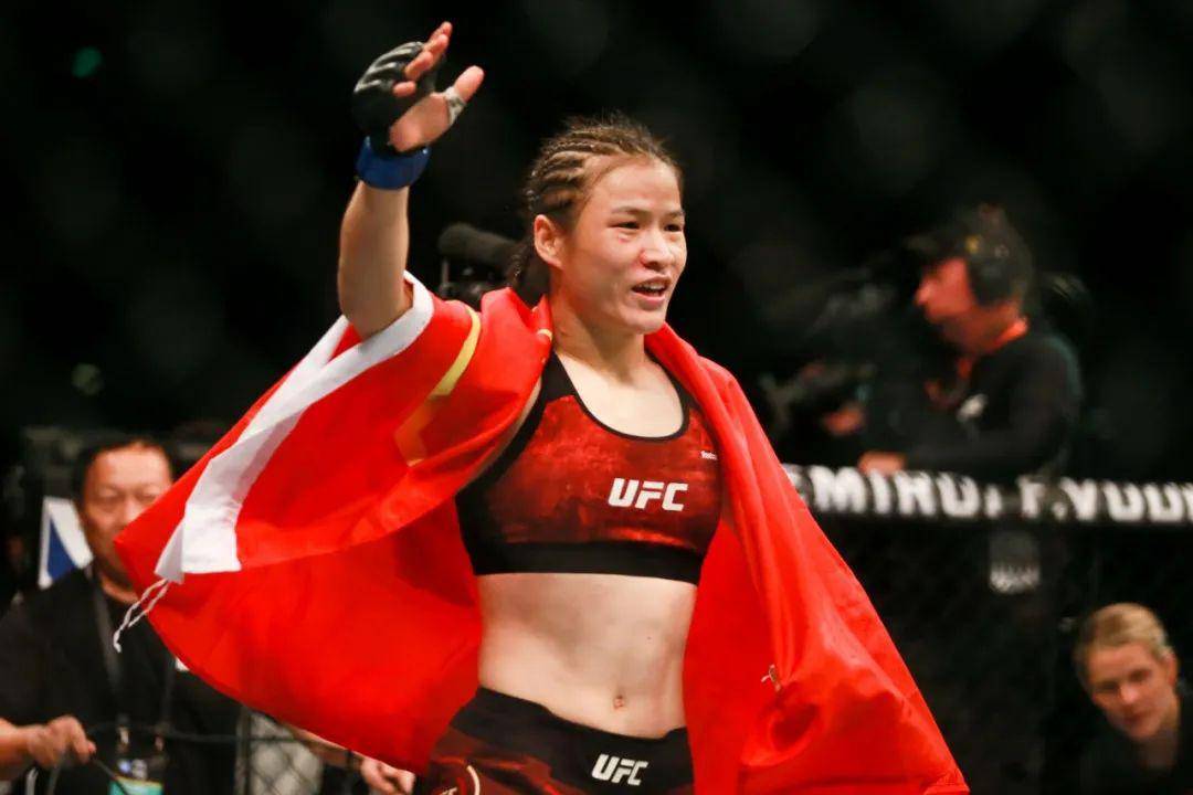 #刘洋#消失8年后，这个美到外太空的女人，杀回来了！