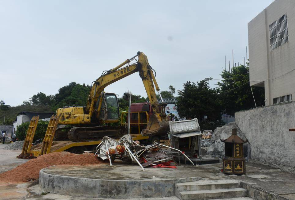 接下来田墘街道将持续对辖区内违法建筑神庙,神龛,神柱等开展专项整治
