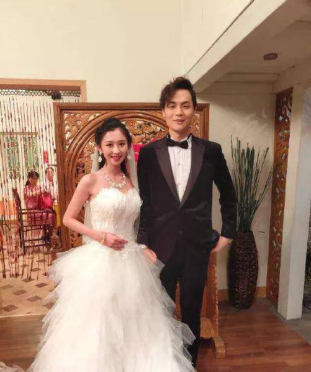 当年还是小屁孩的天佑和枝子如今他们正值二十韶华选择离开剧组,飞向